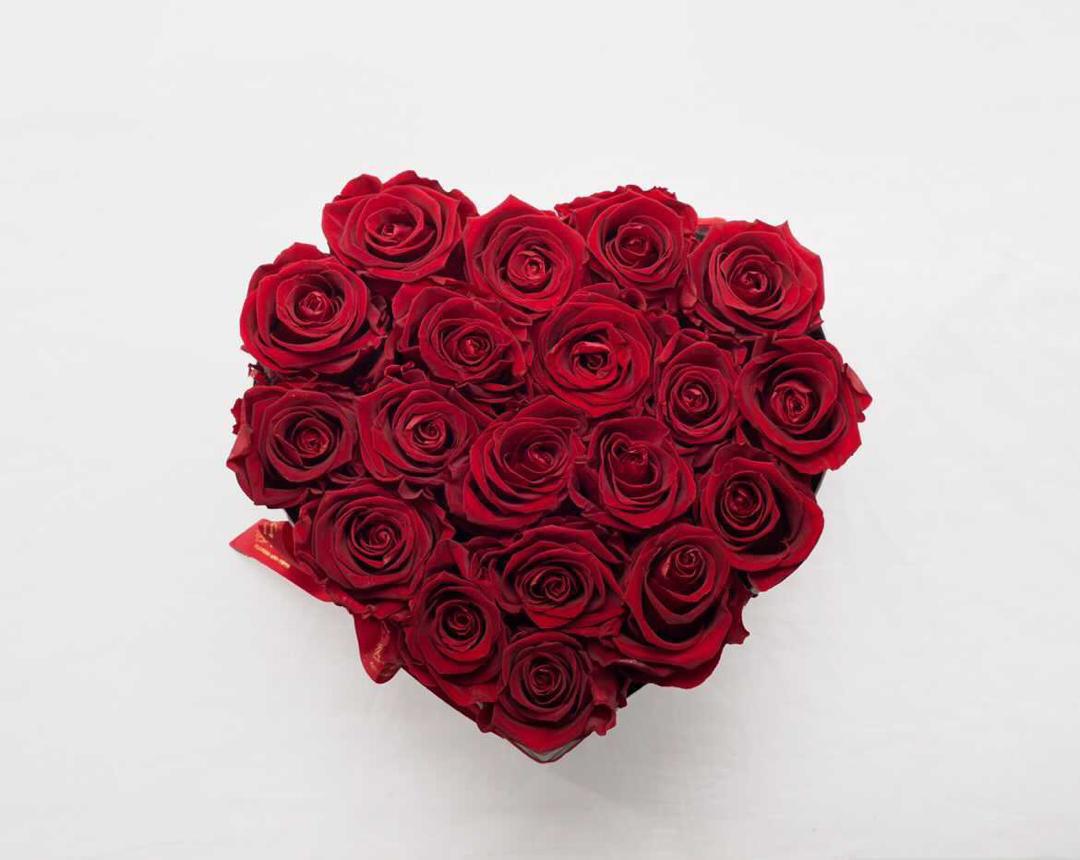 Red Rose Elegance Box